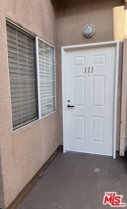 5620 Yolanda Avenue - Photo 2