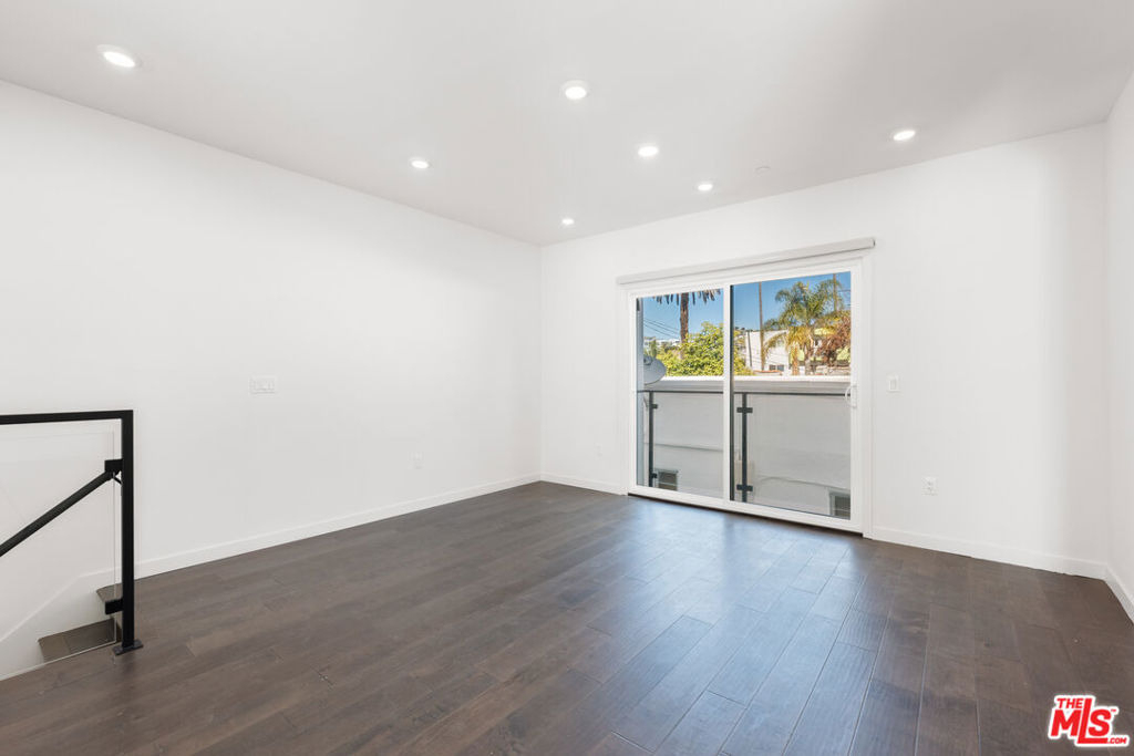 849 N Alta Vista Boulevard - Photo 10