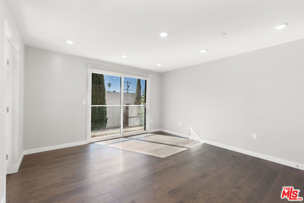 849 N Alta Vista Boulevard - Photo 12