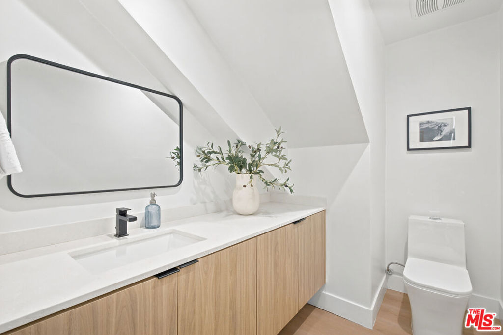 1159 N Formosa Avenue - Photo 4