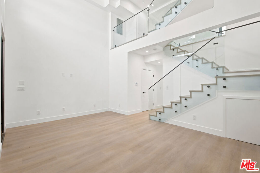 1159 N Formosa Avenue - Photo 2