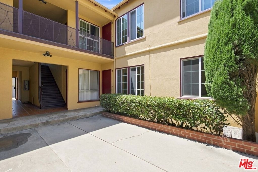 3559 Sawtelle Boulevard - Photo 10