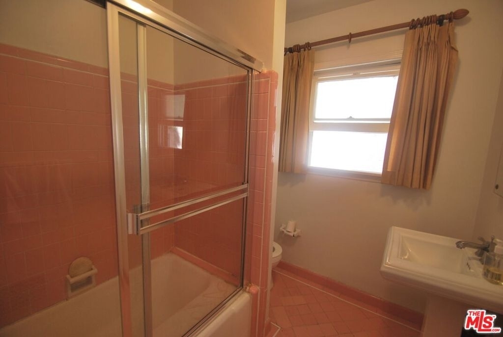 325 Palm Drive - Photo 12