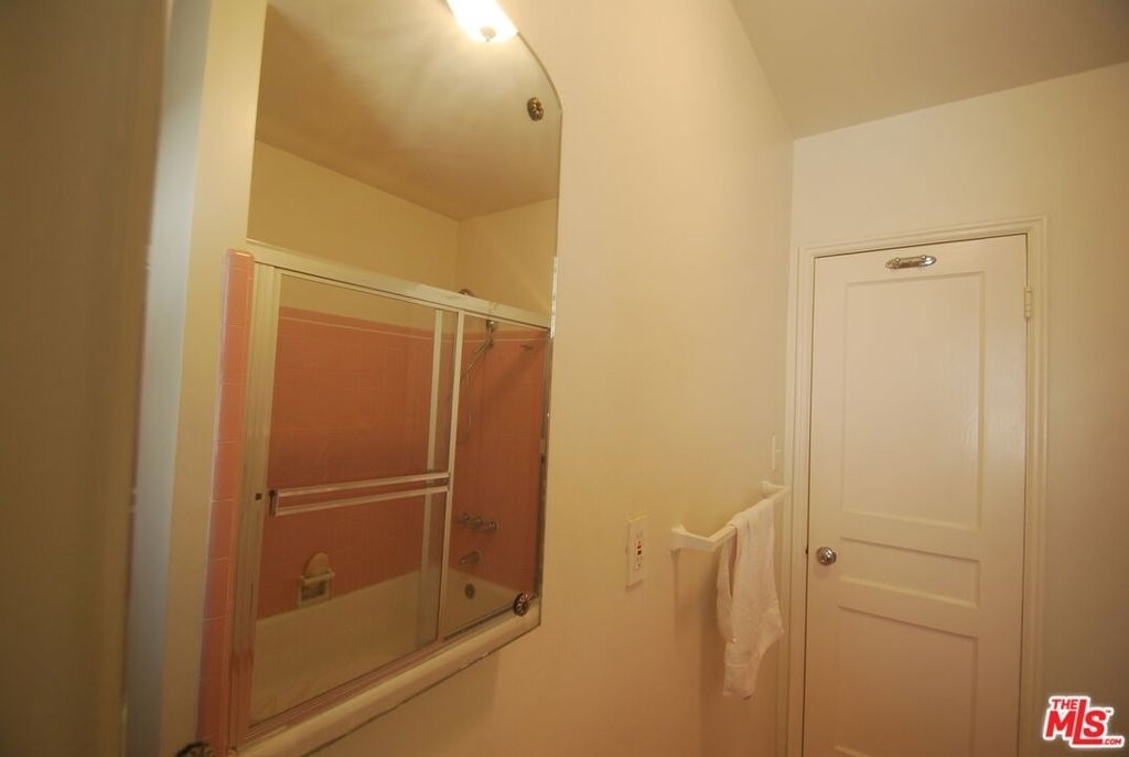 325 Palm Drive - Photo 13
