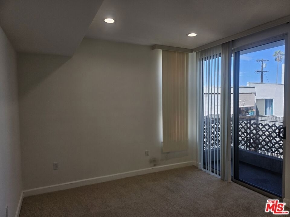 332 S Oxford Avenue - Photo 18