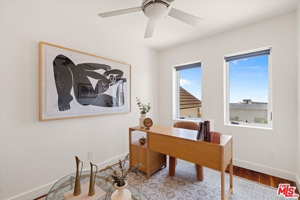 2700 Glendower Avenue - Photo 37