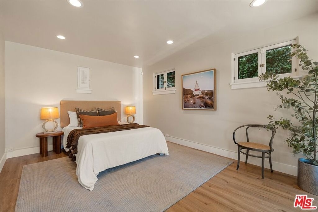 2700 Glendower Avenue - Photo 49