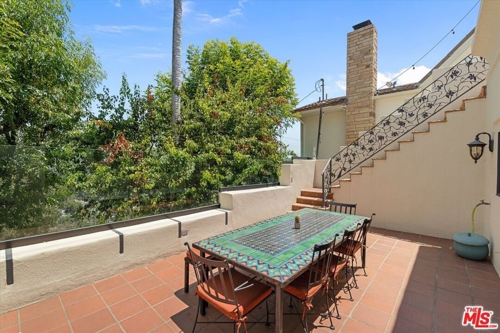 2700 Glendower Avenue - Photo 43