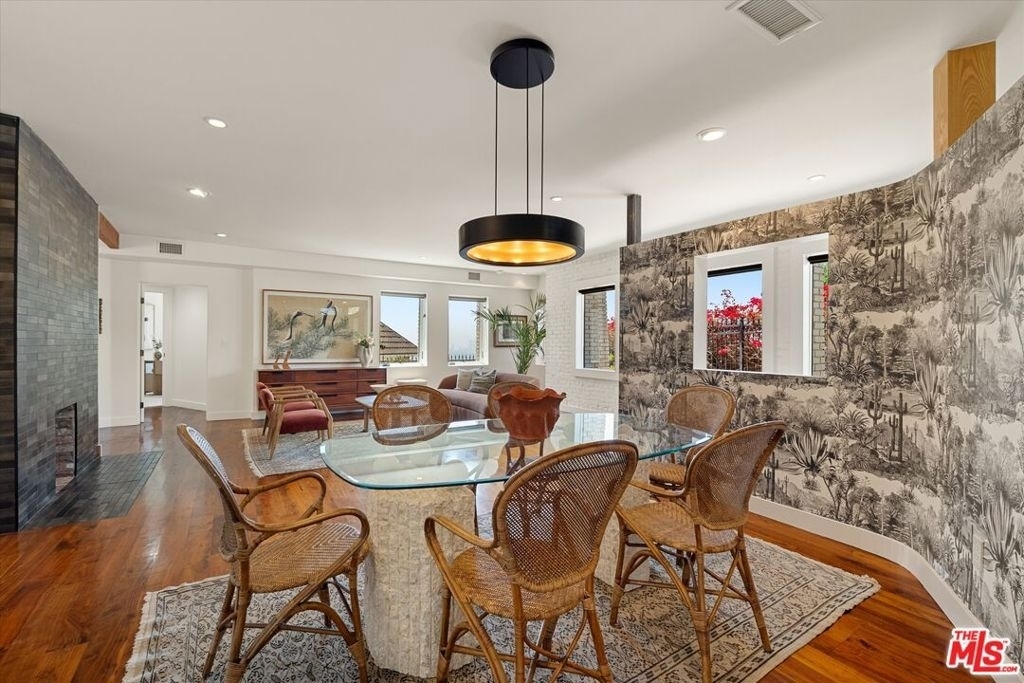 2700 Glendower Avenue - Photo 7