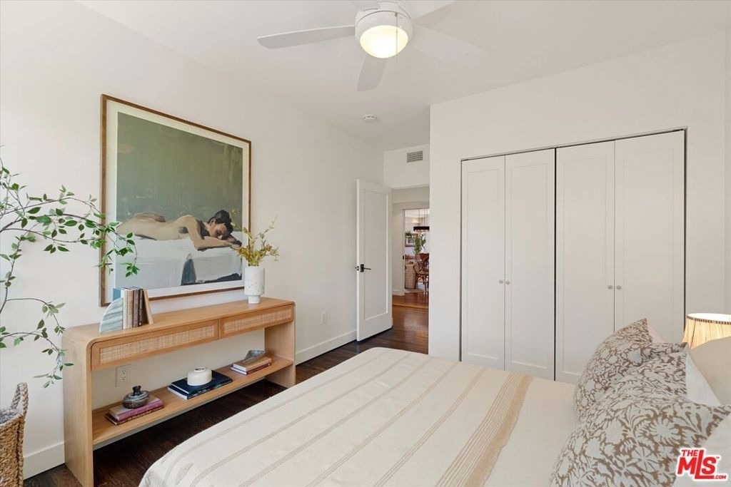 2700 Glendower Avenue - Photo 33