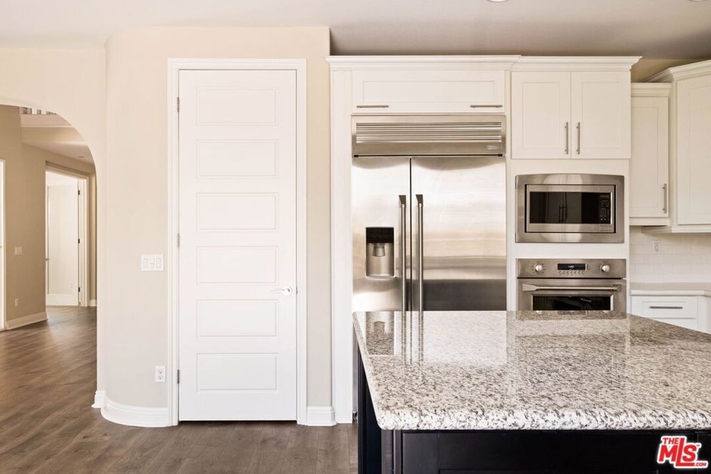 5929 Spelthorne Lane - Photo 11