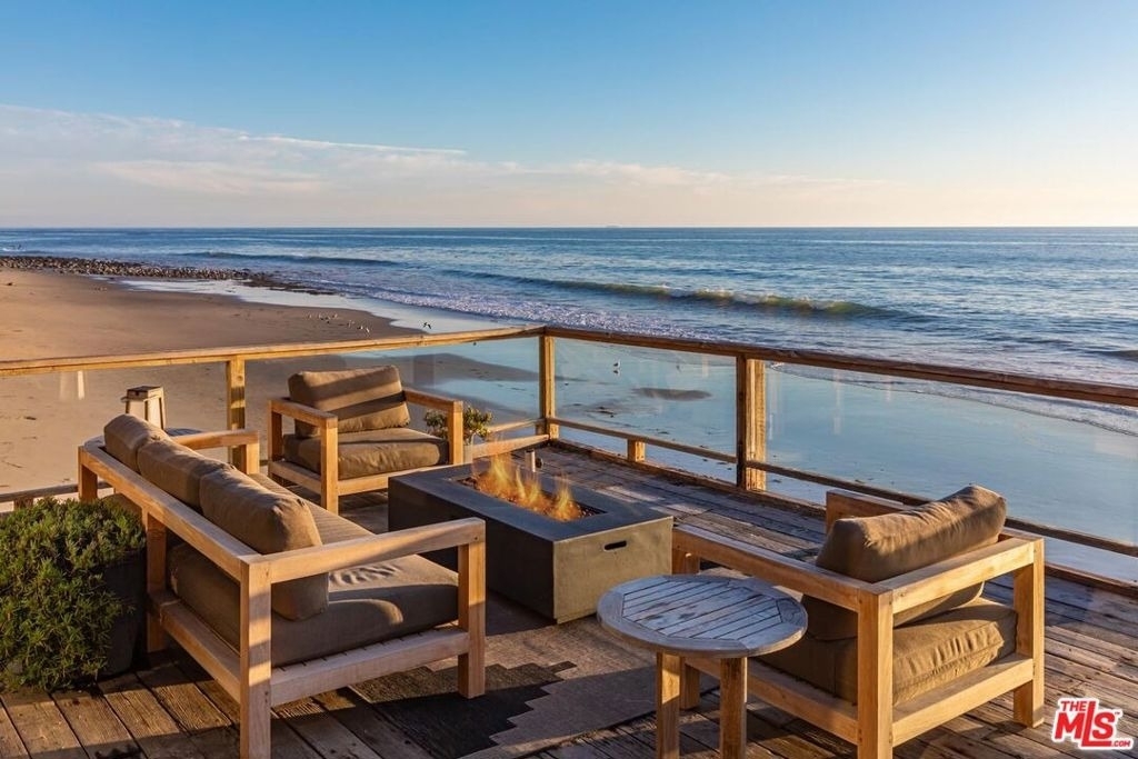42602 Pacific Coast Highway - Photo 1