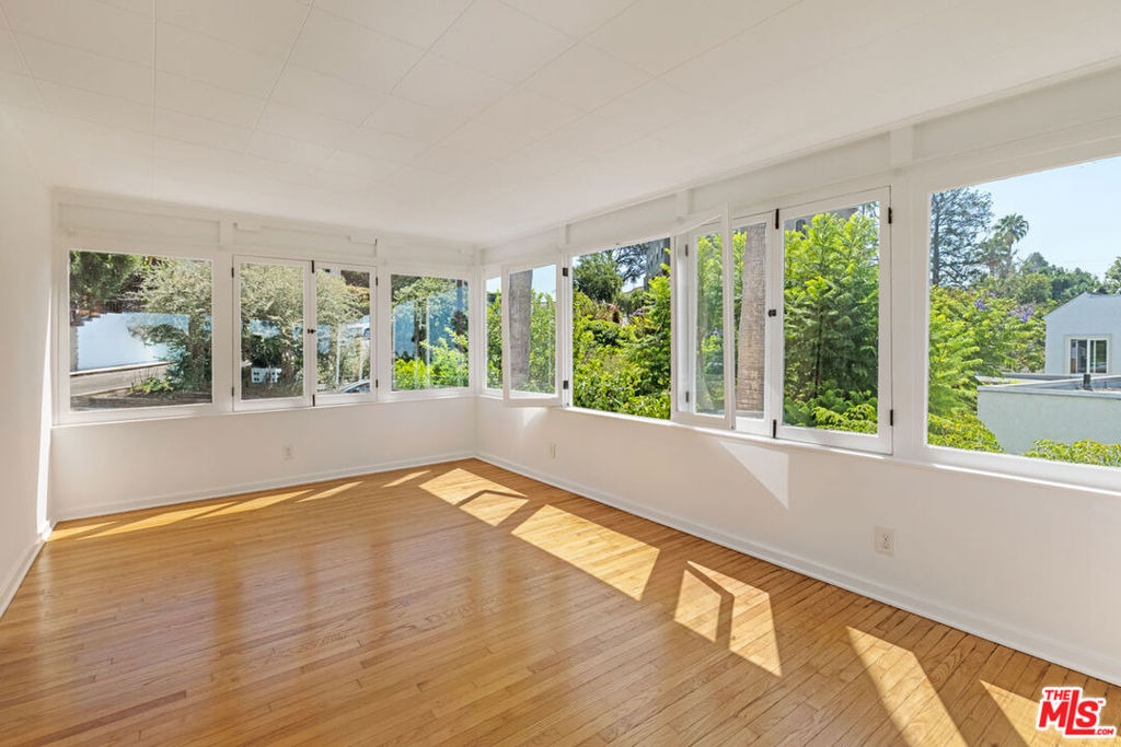 1523 Murray Drive - Photo 9