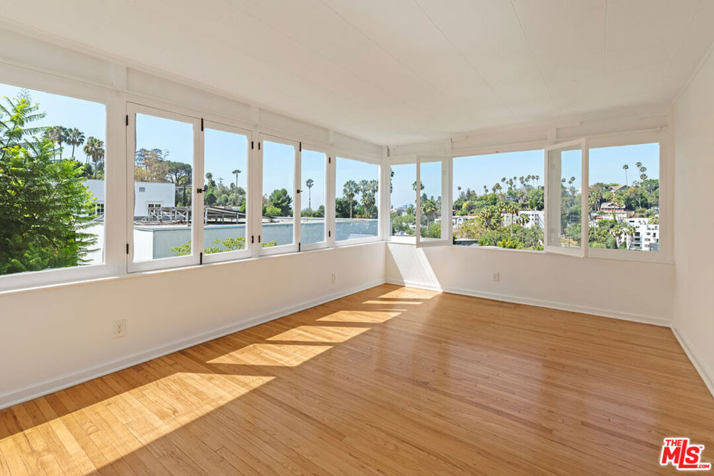 1523 Murray Drive - Photo 10