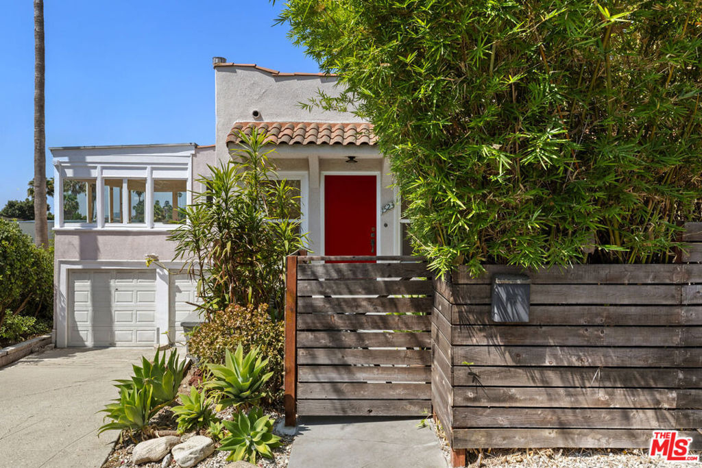 1523 Murray Drive - Photo 1