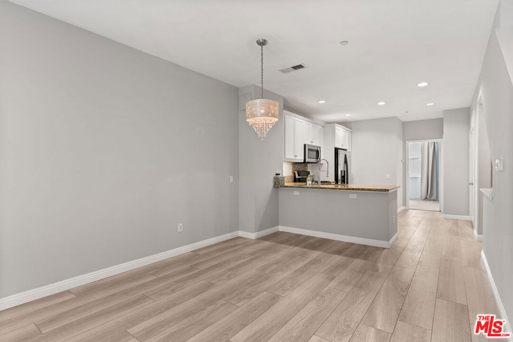 8620 S Belford - Photo 4
