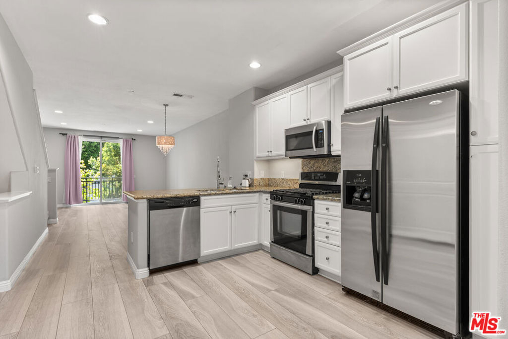 8620 S Belford - Photo 6