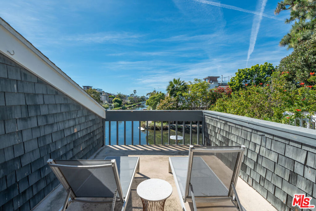 469 Sherman Avenue - Photo 26