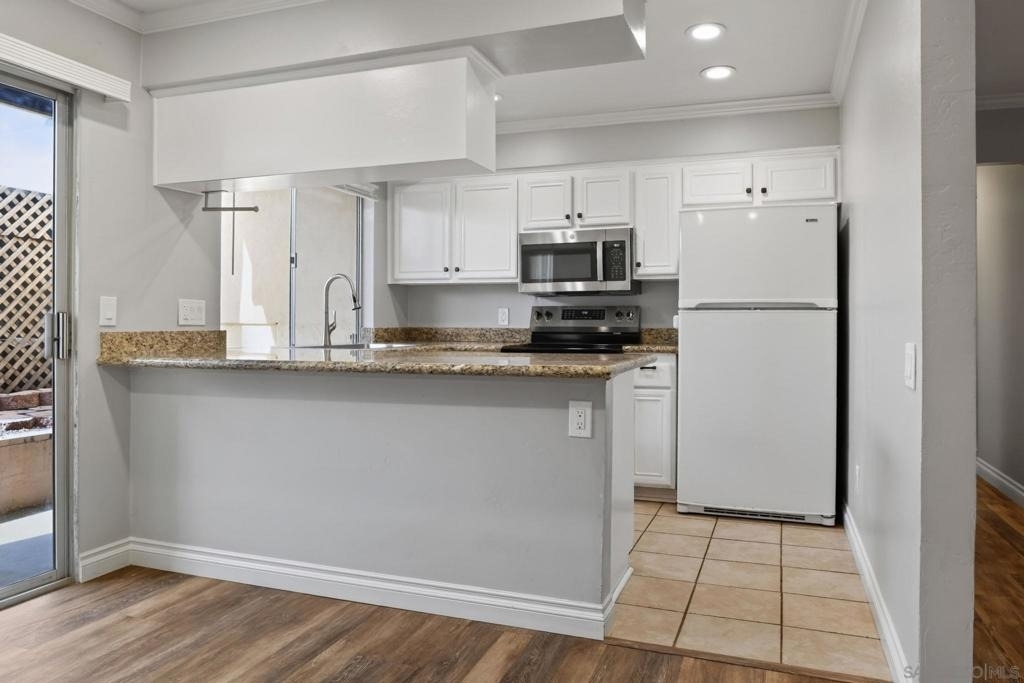 7988 Mission Center Ct - Photo 1