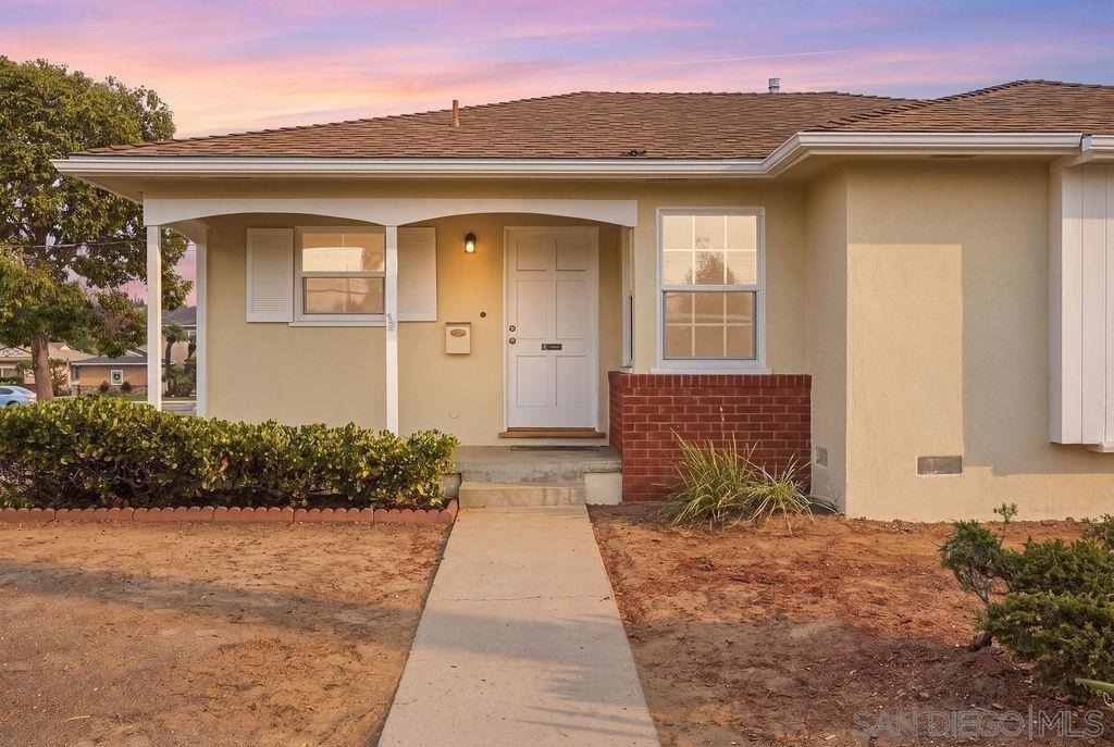 6593 Delfern St - Photo 2