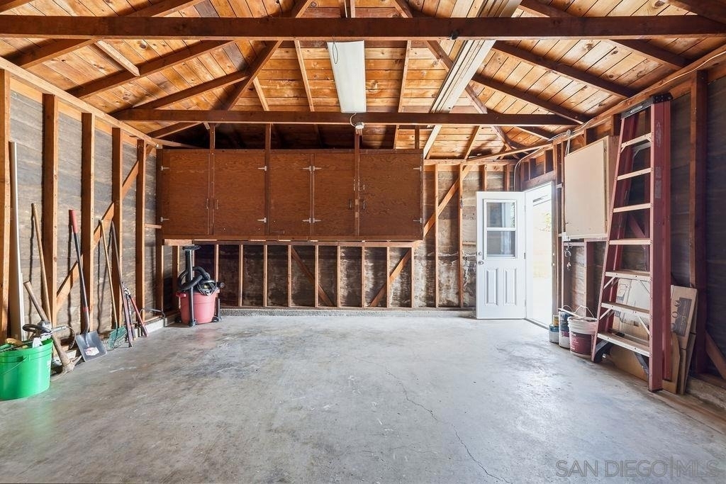 6593 Delfern St - Photo 27