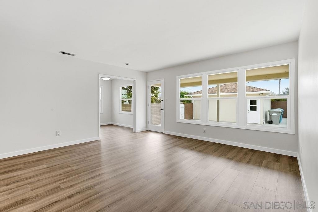 6593 Delfern St - Photo 3