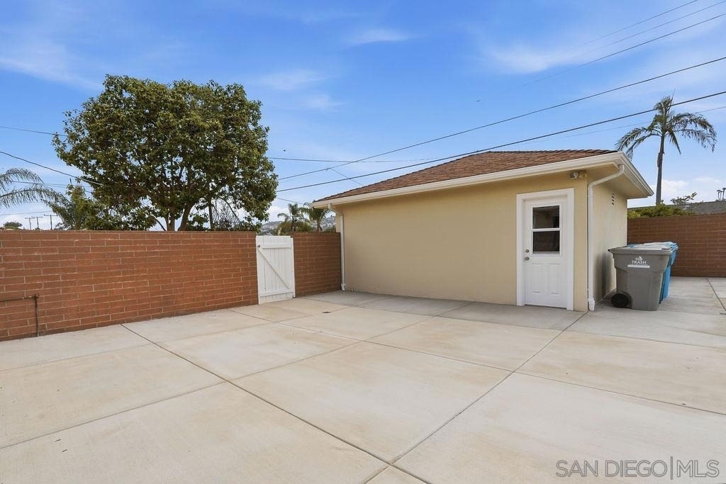 6593 Delfern St - Photo 24