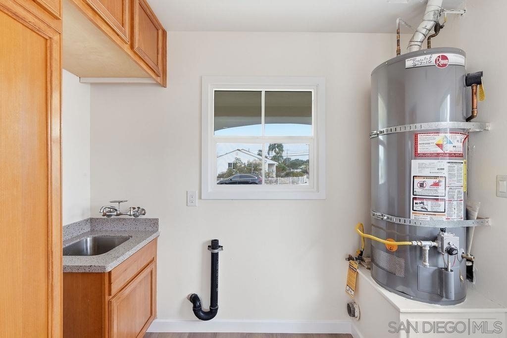 6593 Delfern St - Photo 7