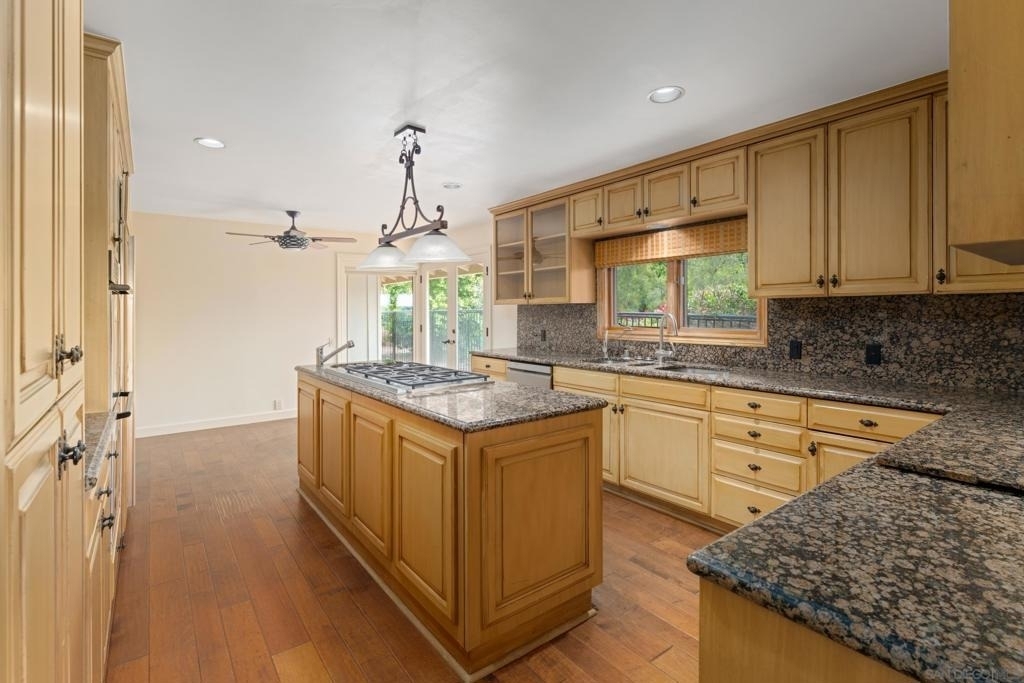 6858 Las Colinas - Photo 5