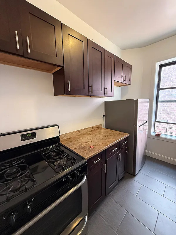 1469 5th Avenue - Photo 2
