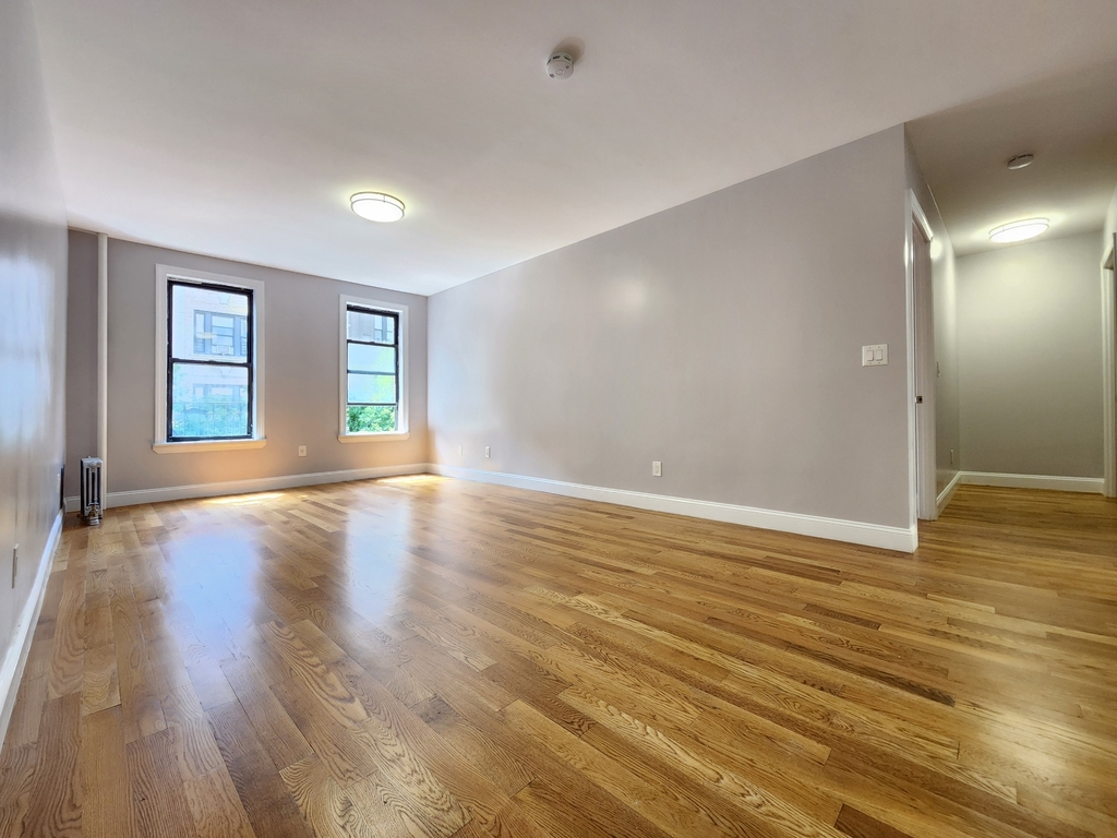 65 Ft Washington Avenue - Photo 0