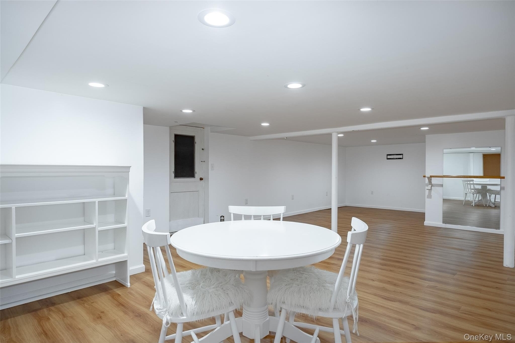 46 Barnard Avenue - Photo 26