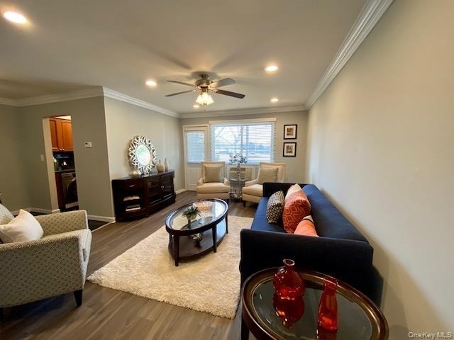 441 Lincoln Boulevard - Photo 2