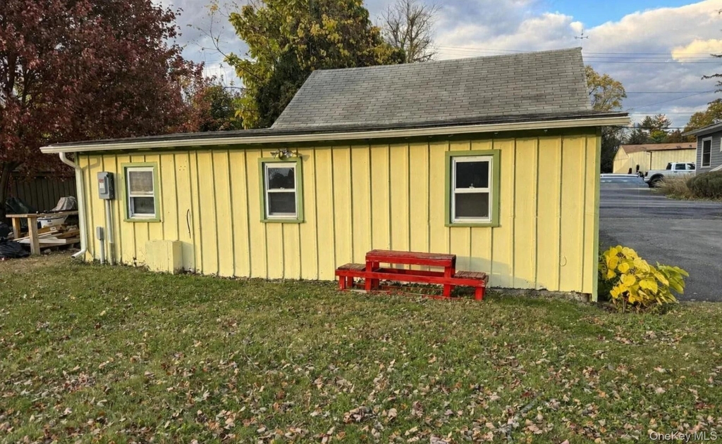 7217 Albany Post Road - Photo 8