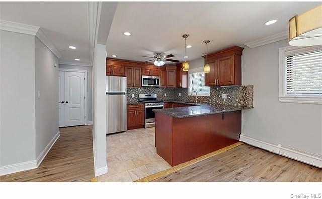 20 Perry Boulevard - Photo 2