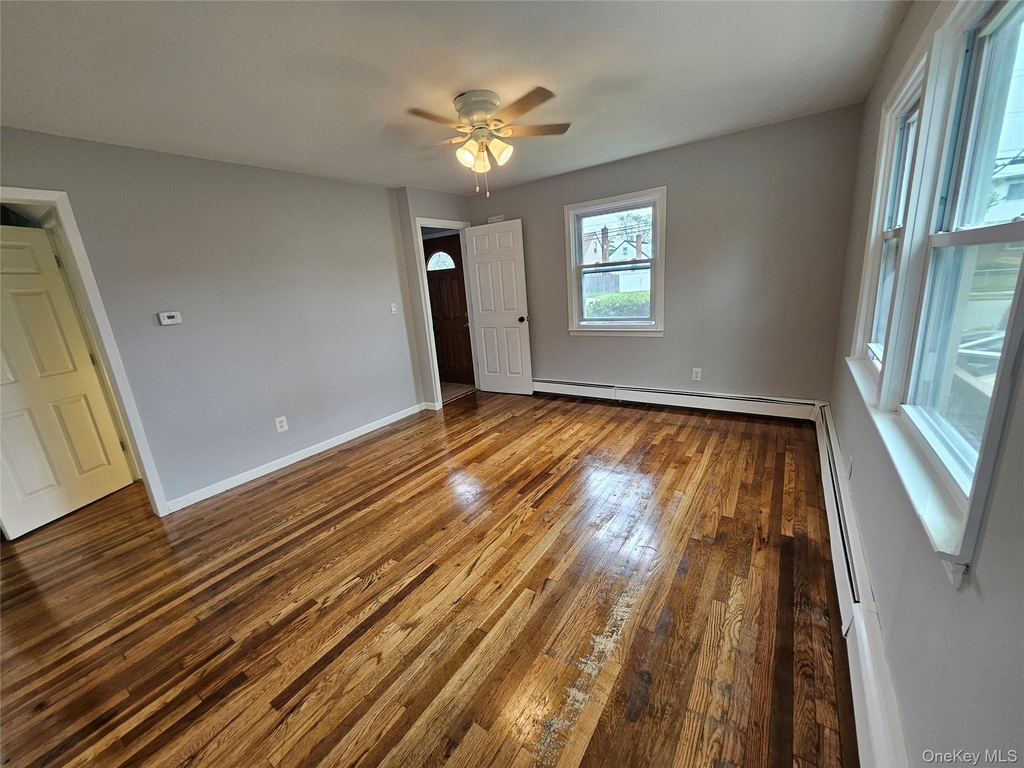 1571 Powers Avenue - Photo 8
