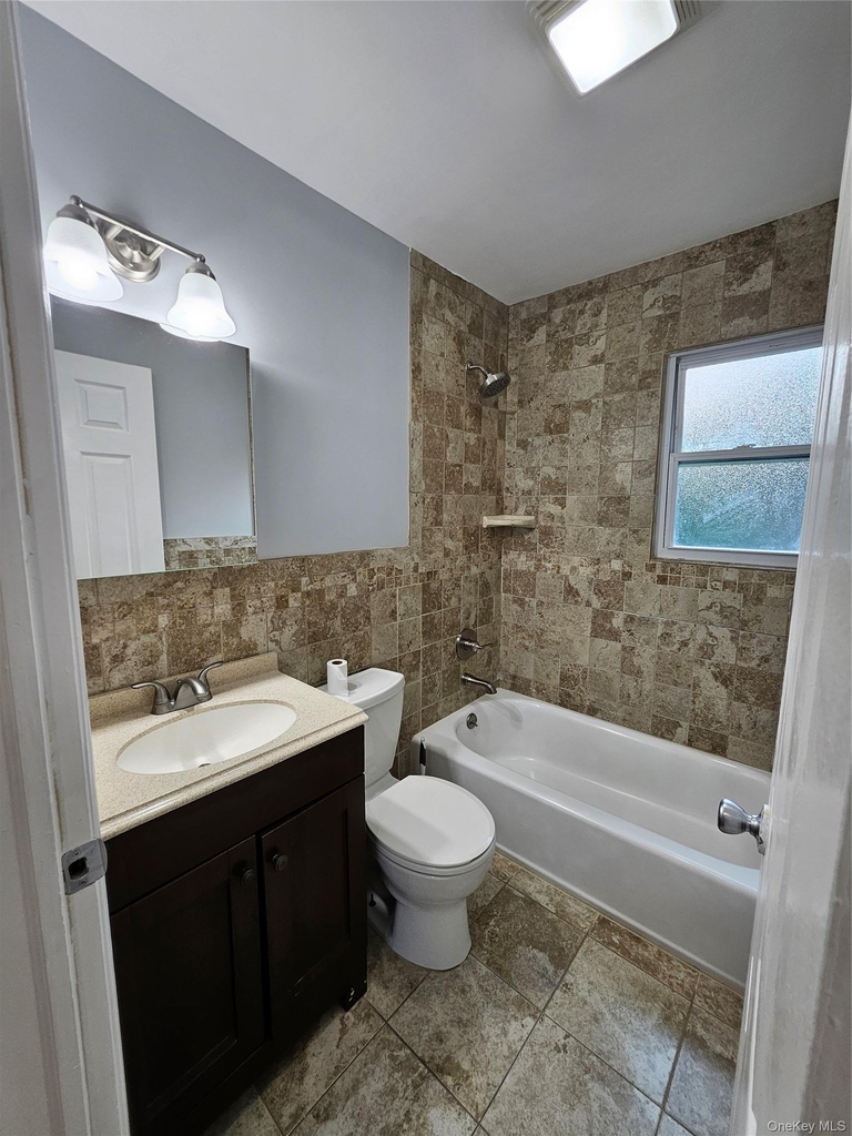 1571 Powers Avenue - Photo 11