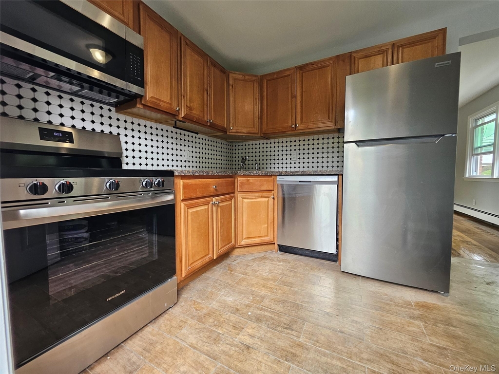 1571 Powers Avenue - Photo 5