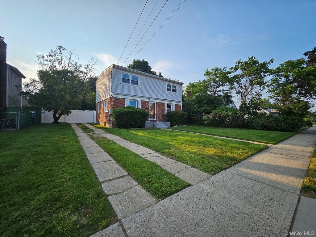 1571 Powers Avenue - Photo 19