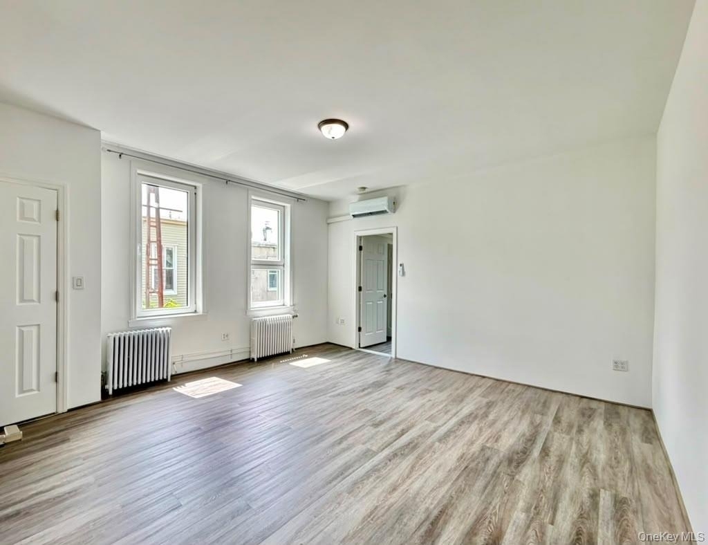 2011 Himrod Street - Photo 4