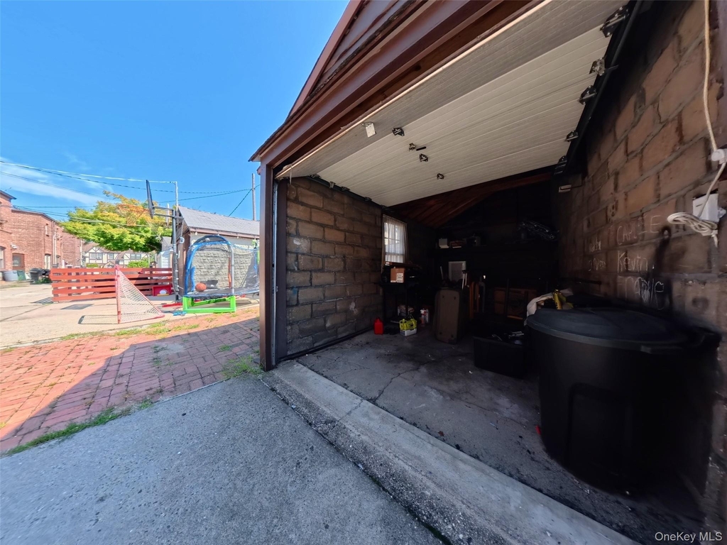 398 Bauer Place - Photo 19