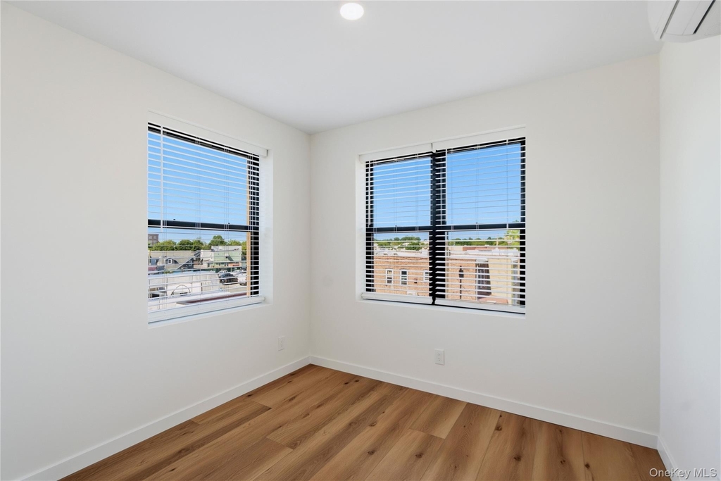 6247 60th Street - Photo 6