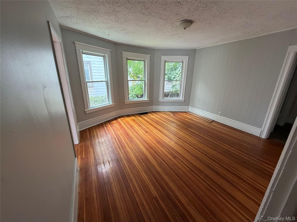 341 Mansion Street - Photo 3