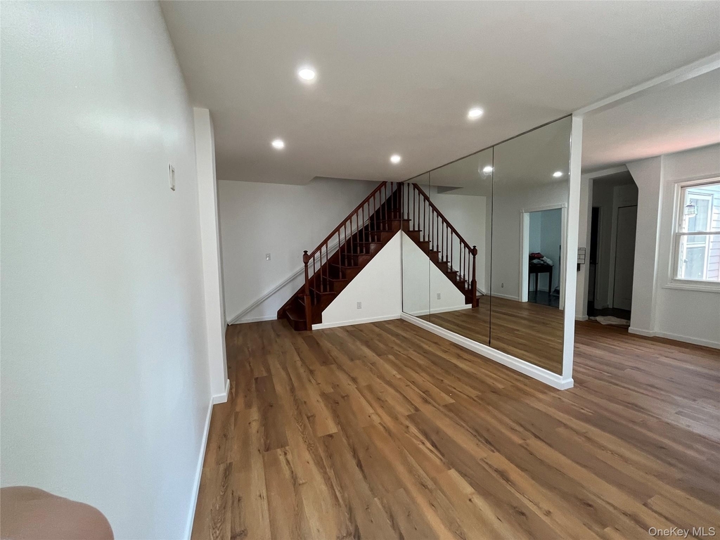 6 Alexander Place - Photo 11