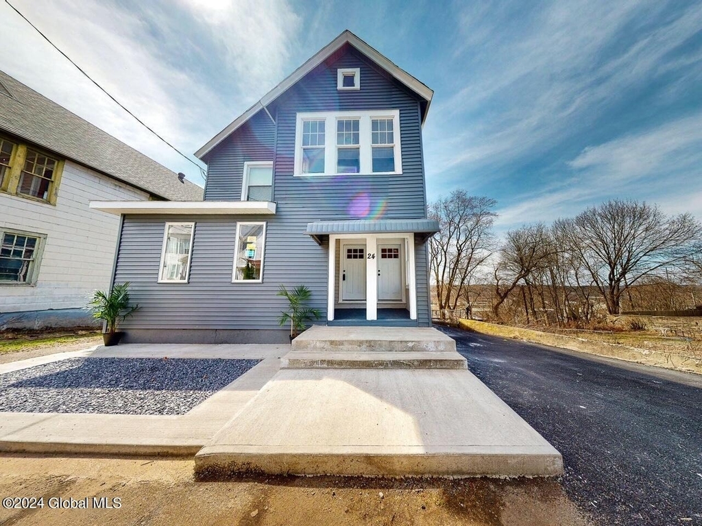 24 Academy Street - Photo 0