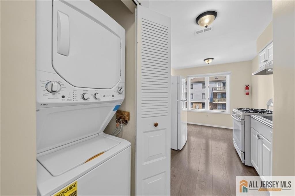 710 Peach Street - Photo 6