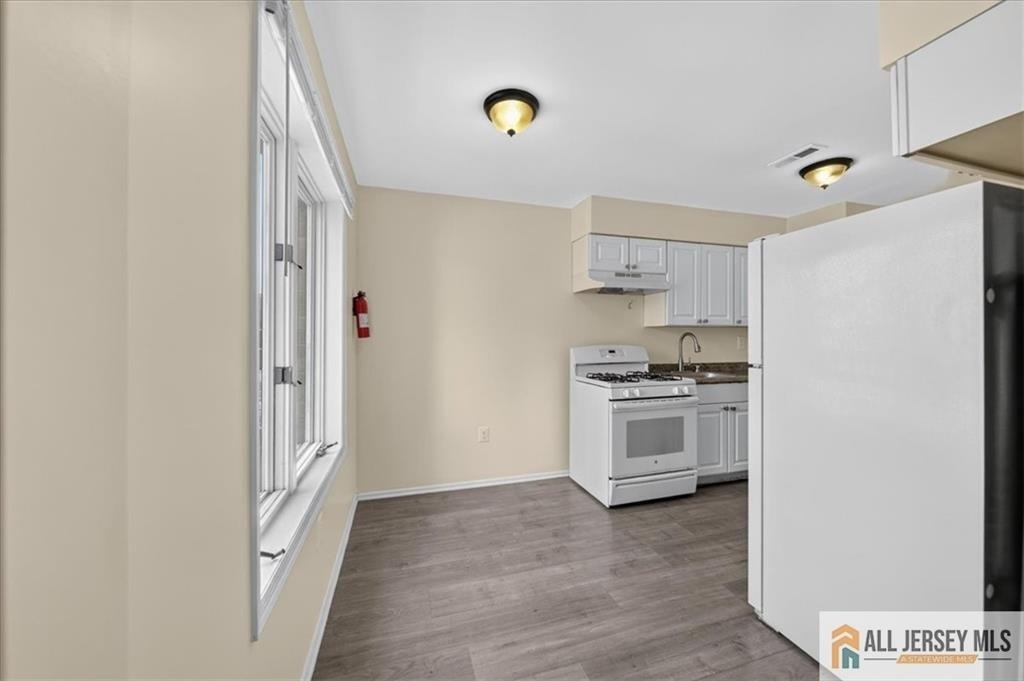 710 Peach Street - Photo 7