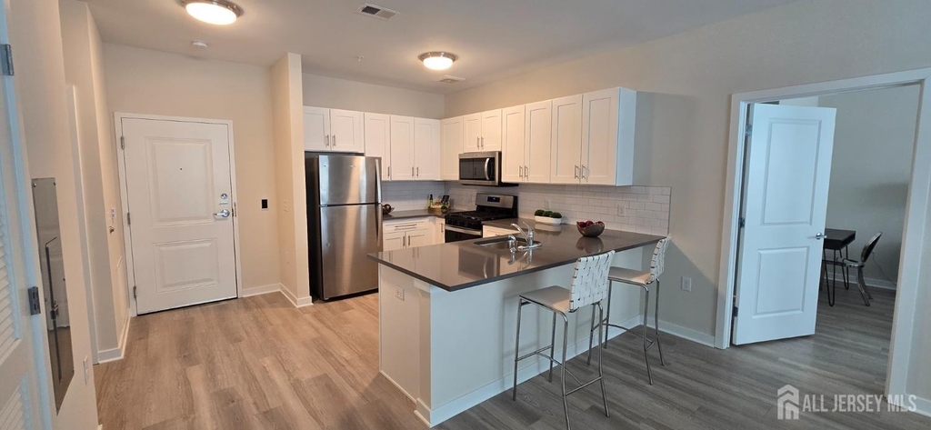 211 Henderson Road - Photo 0