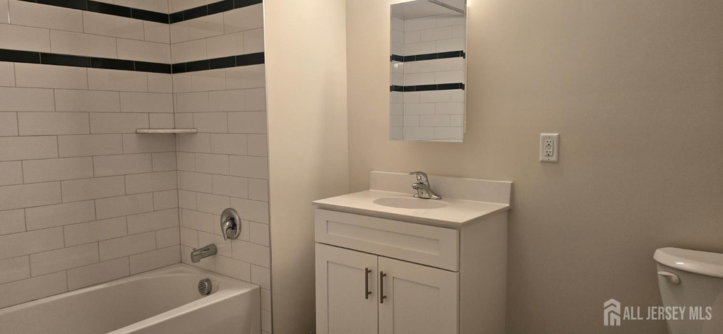 211 Henderson Road - Photo 22