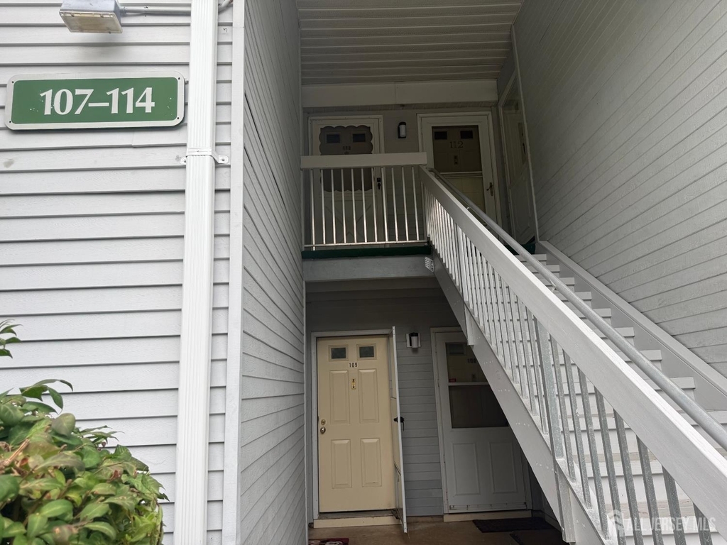 109 Applegate Lane - Photo 2